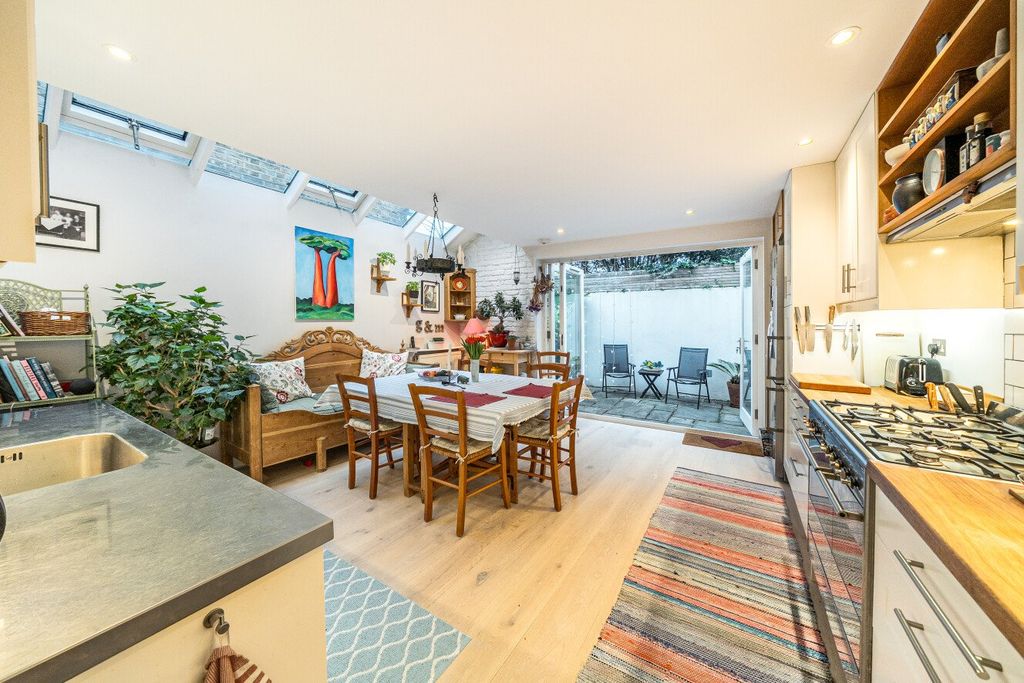 Property photo 1 of 10 Picture No. 08