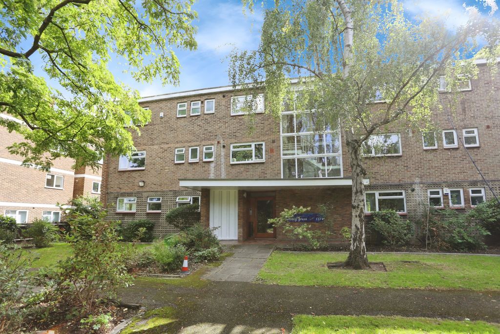 Property photo 2 of 18