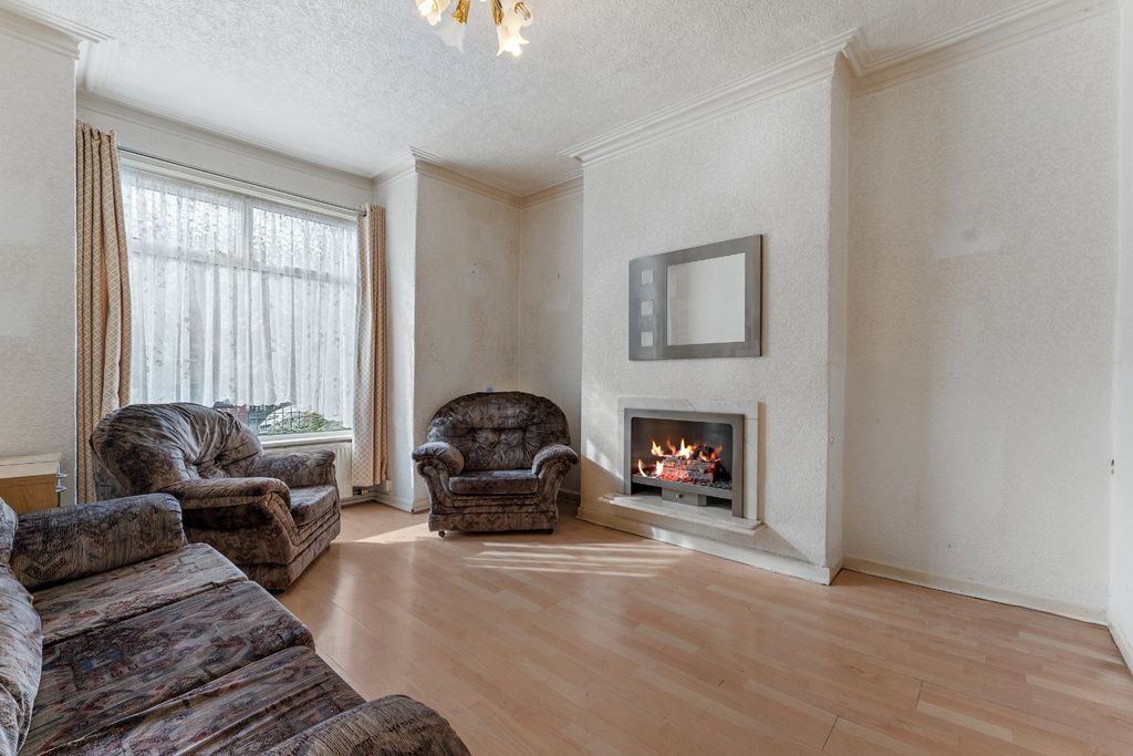 Property photo 2 of 30 4452661