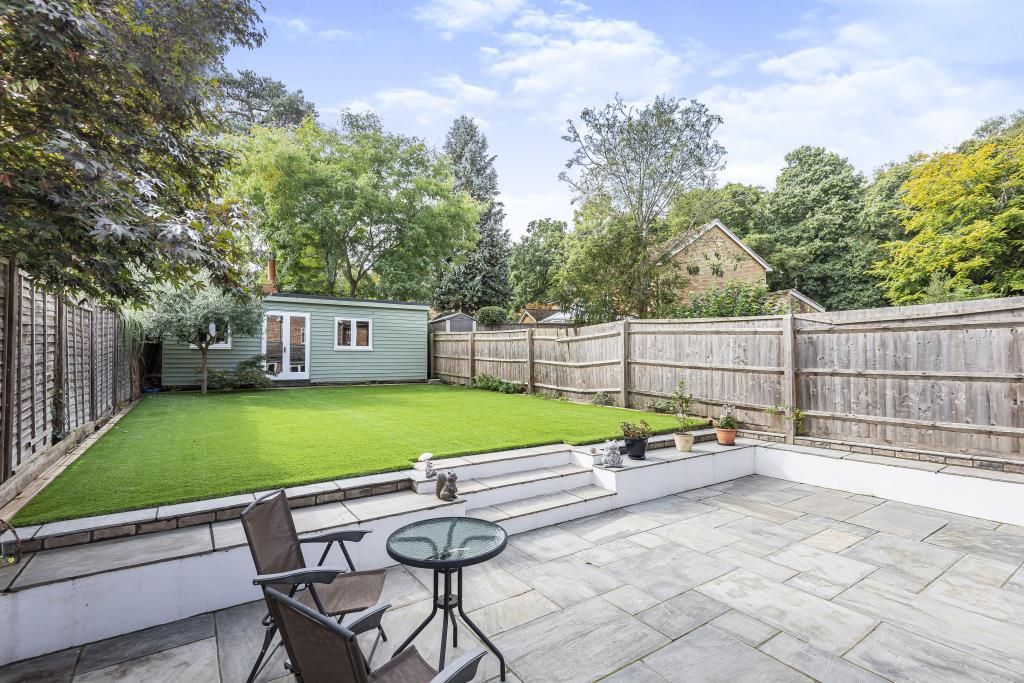 Property photo 2 of 11 Garden