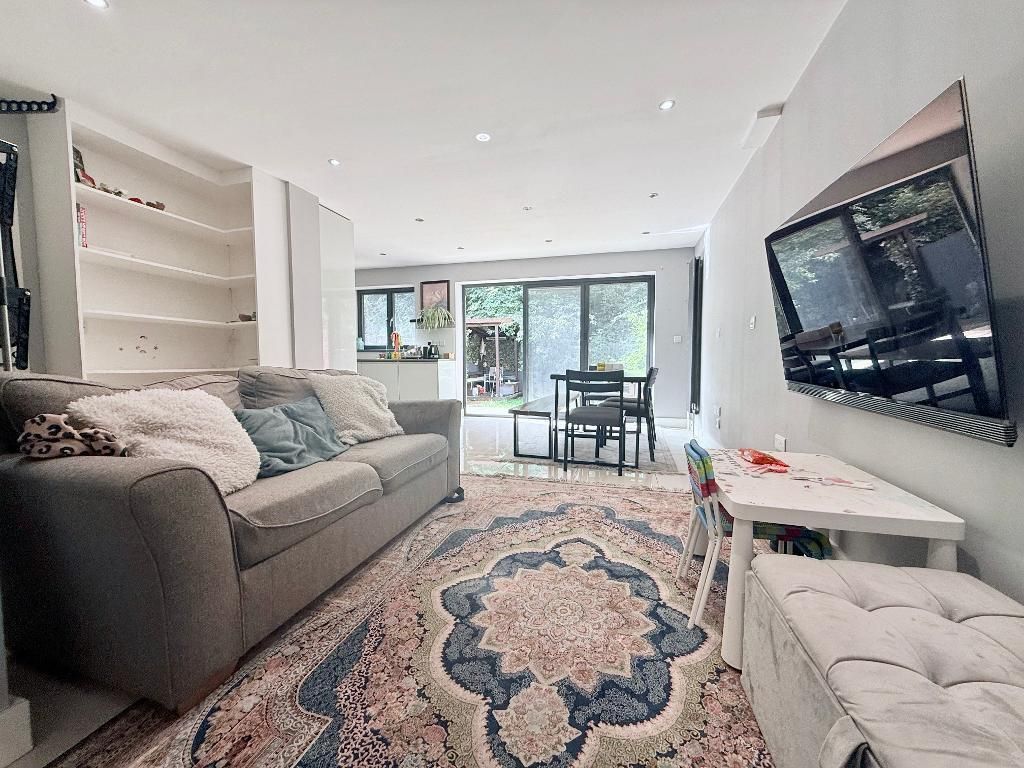 Property photo 2 of 11 Photo 2