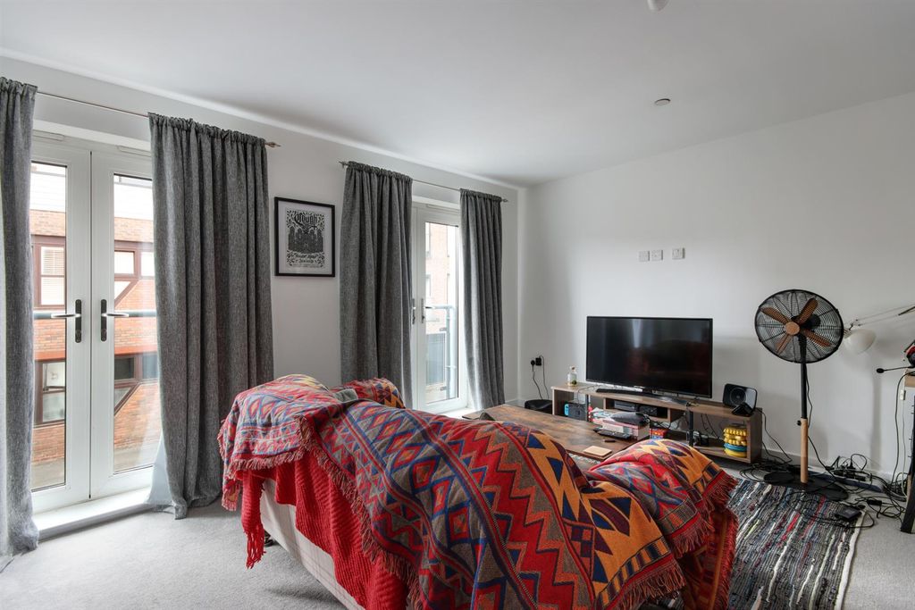 Property photo 3 of 7 60678_003.Jpg