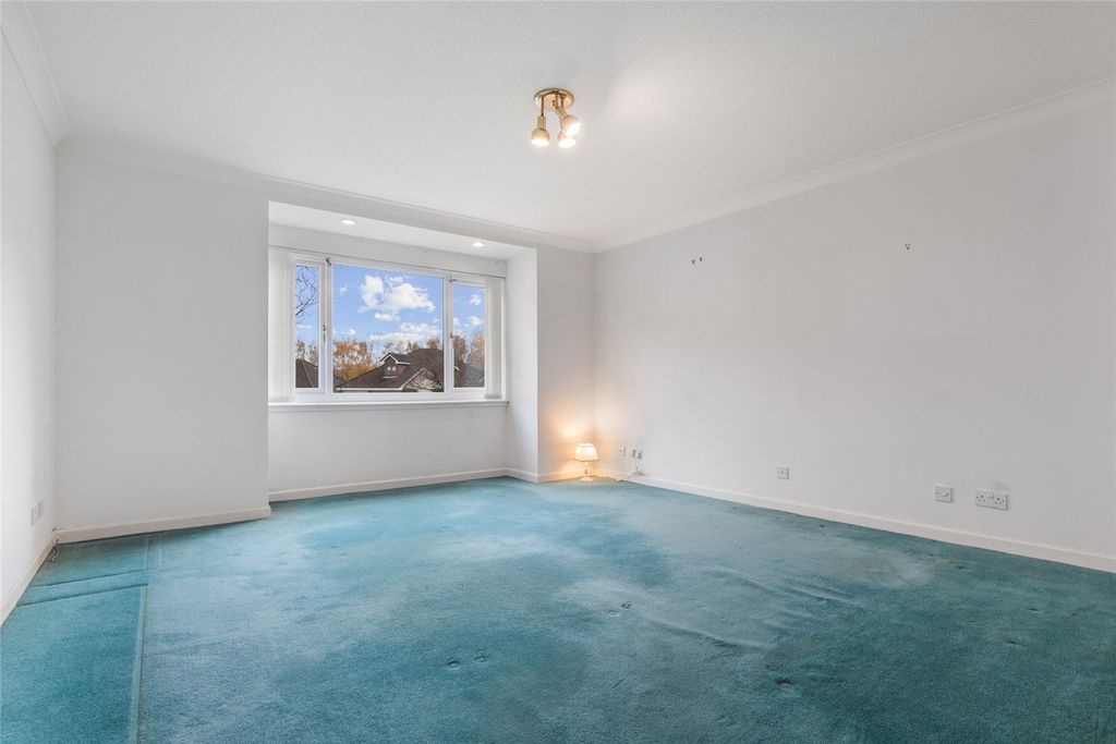 Property photo 2 of 27 Picture No. 21