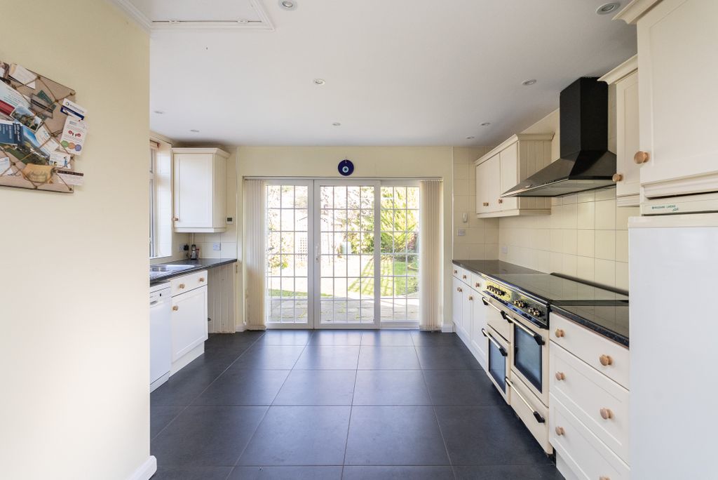 Property photo 2 of 18 Dsc00614