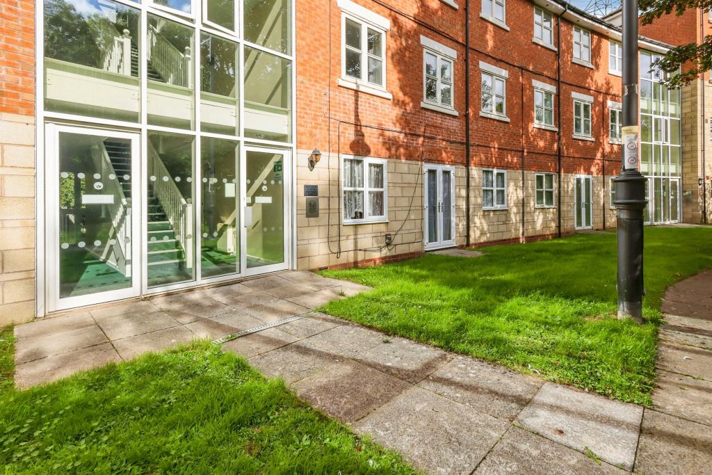 Property photo 2 of 15