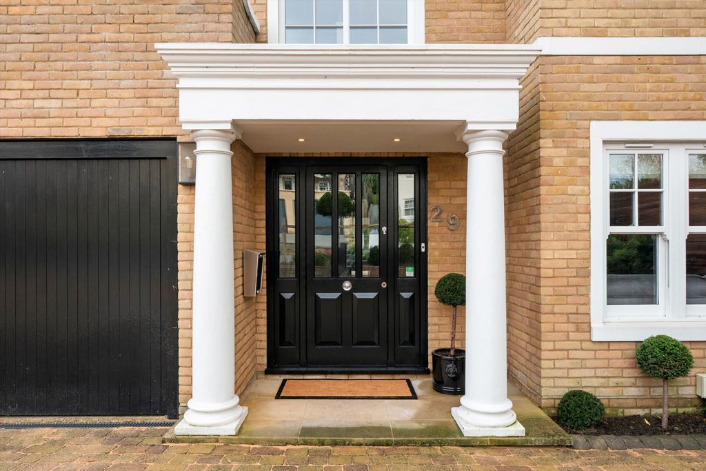 Property photo 2 of 26 Image