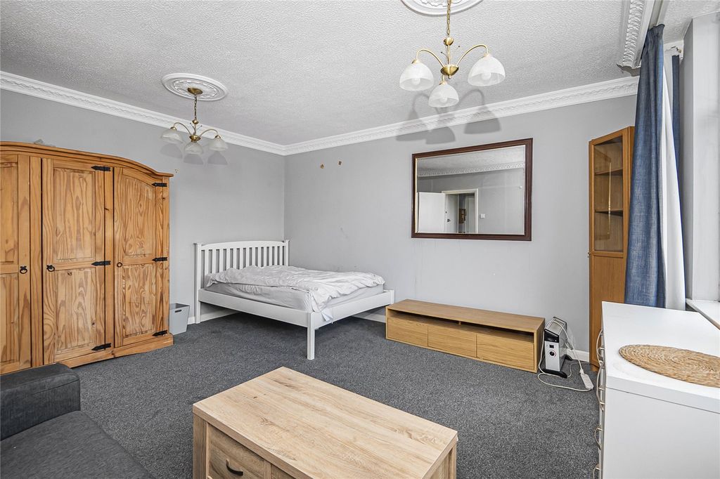 Property photo 3 of 7 Picture No. 07