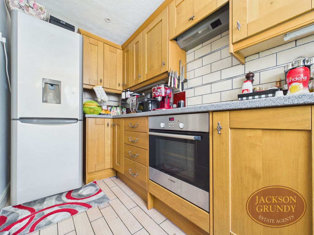 Property photo 2 of 13 Thornfield