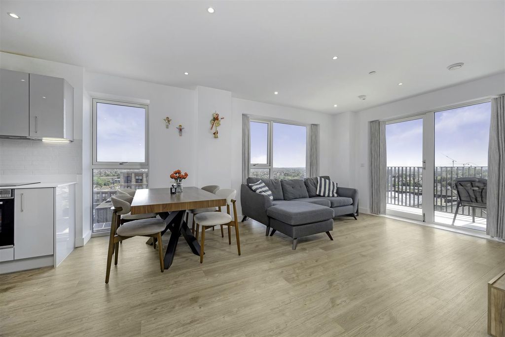 Property photo 2 of 11 5.Jpg