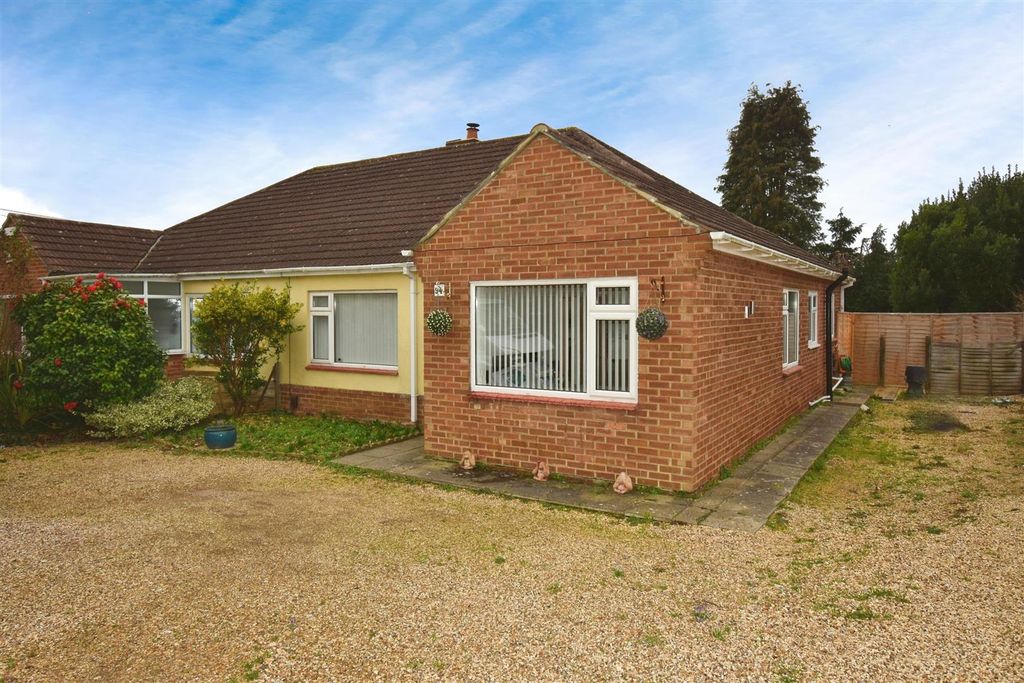 Property photo 1 of 17 Or Front.Jpg