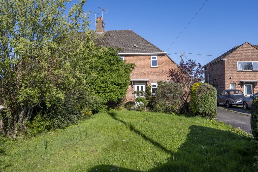 Property photo 3 of 13