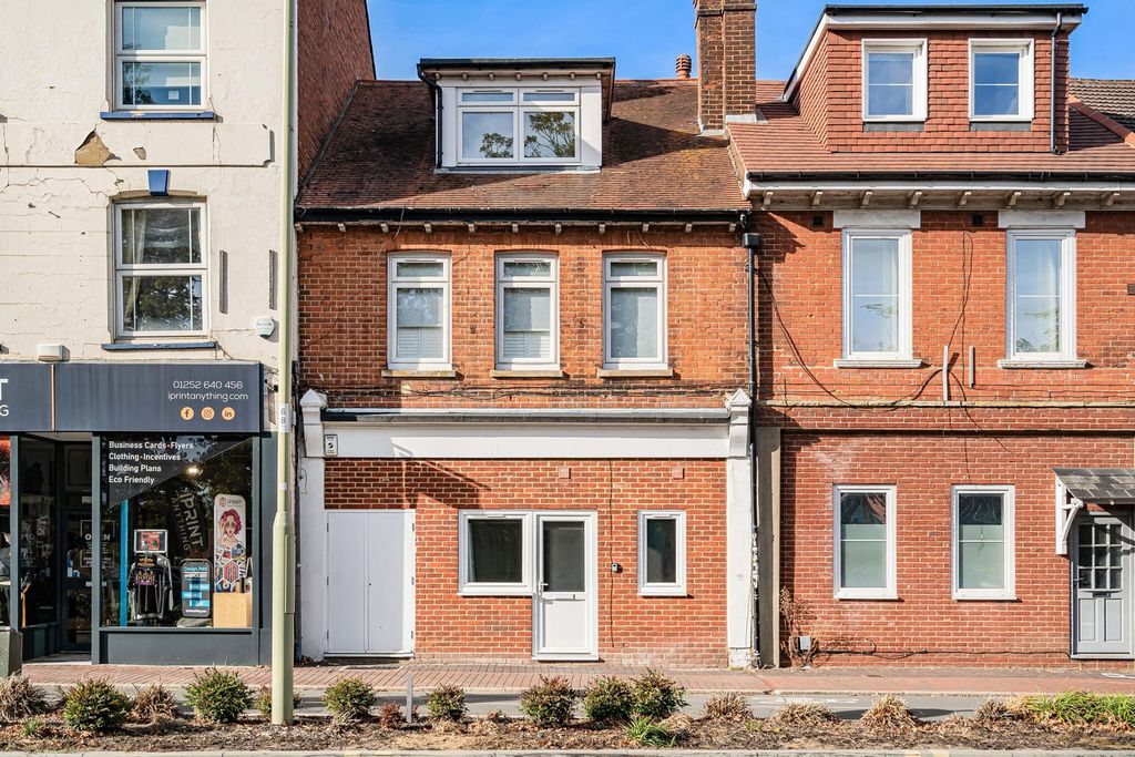 Property photo 1 of 13 18_93474