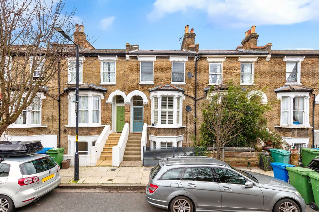 Property photo 1 of 19