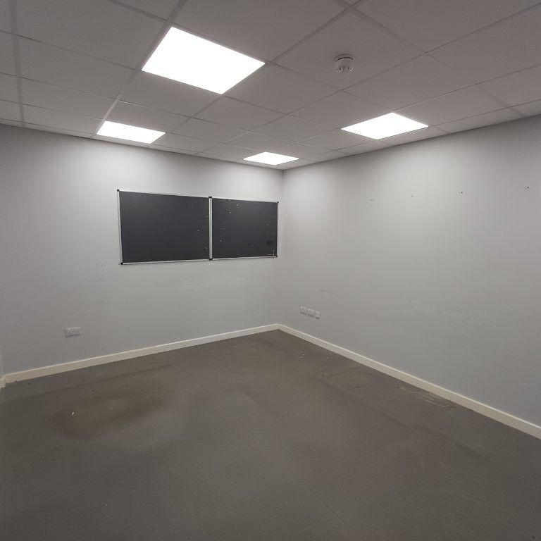 Property photo 2 of 9 Photo 3