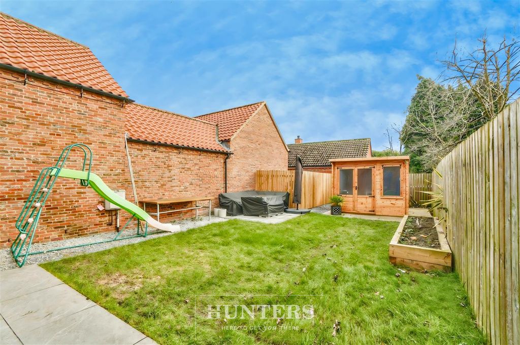 Property photo 2 of 14 External