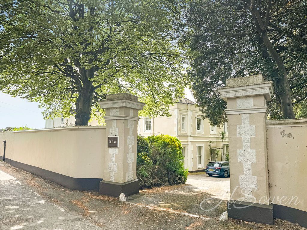 Property photo 1 of 13 Photo 13