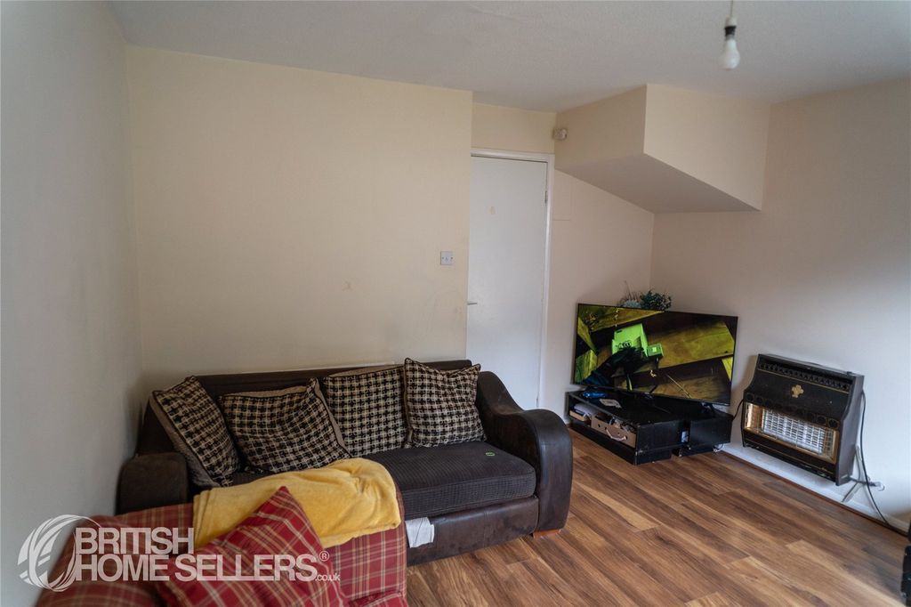 Property photo 3 of 10 Picture No. 05