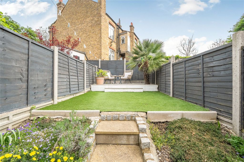 Property photo 2 of 15 Picture No. 06