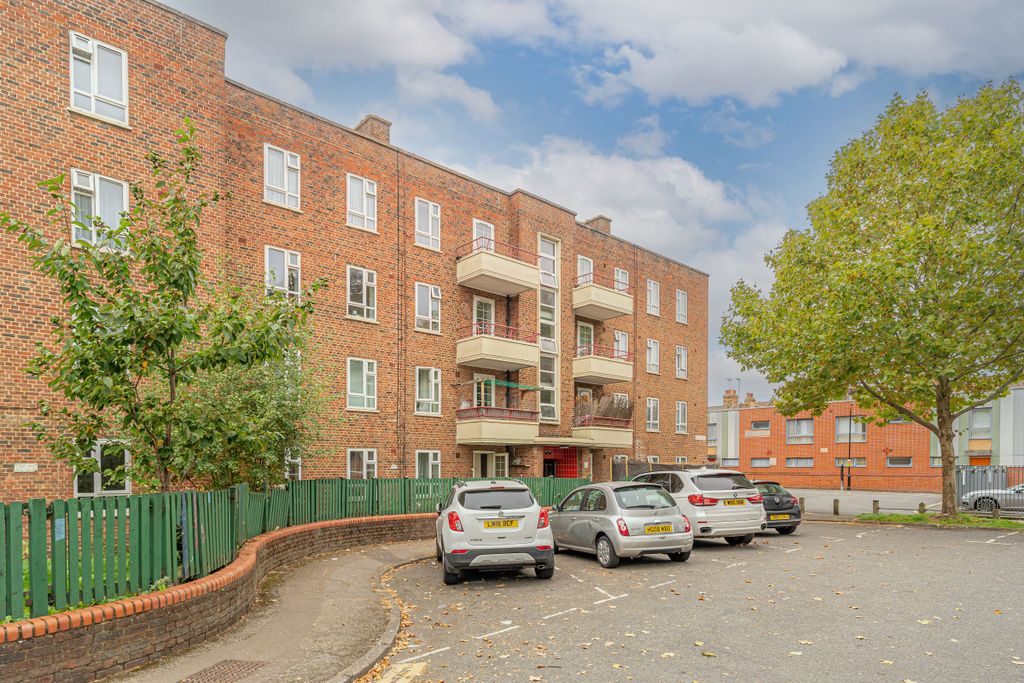 Property photo 1 of 20