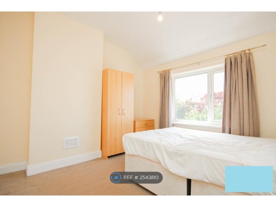 Property photo 2 of 15 Bedroom 2