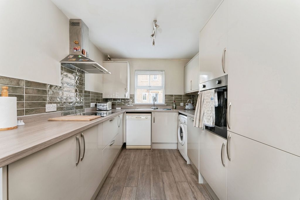 Property photo 2 of 23 Pbox-Img.Jpg