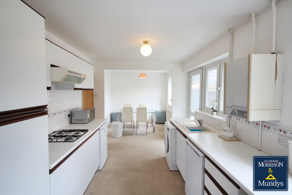 Property photo 3 of 16 Kitchen Diner