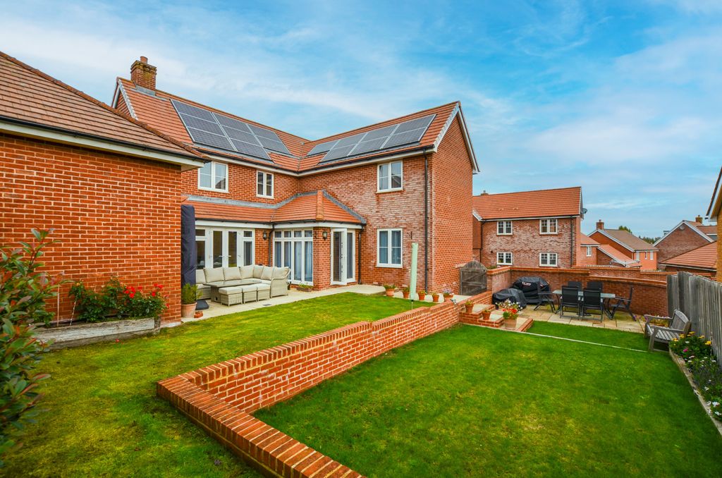 Property photo 1 of 34