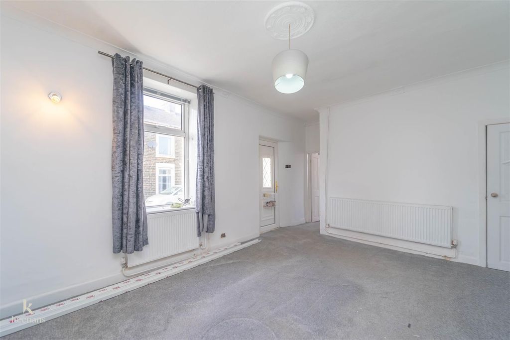 Property photo 3 of 22 3.Jpg