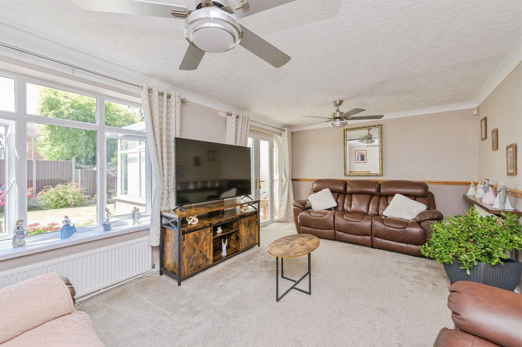 Property photo 3 of 20