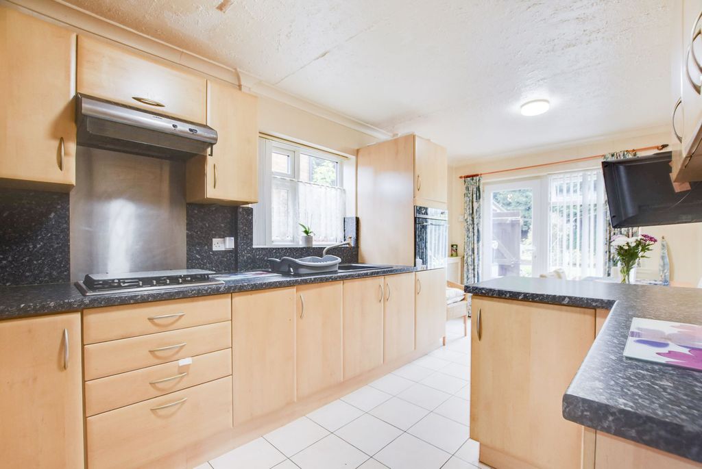Property photo 3 of 22