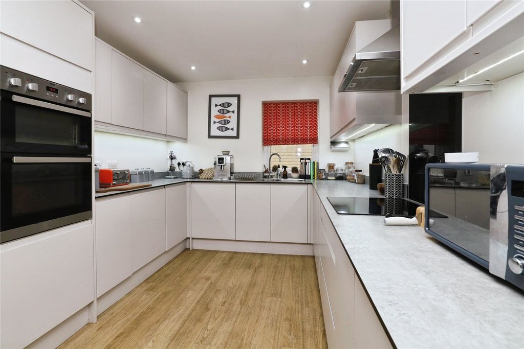 Property photo 2 of 20 Picture No. 02