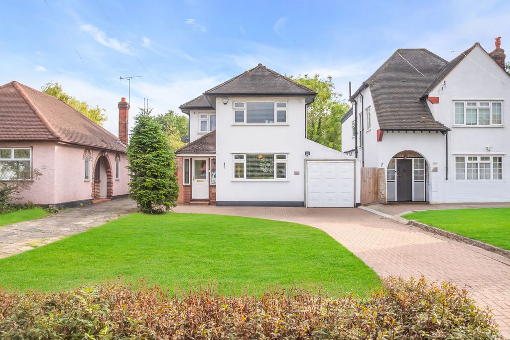 Property photo 1 of 18