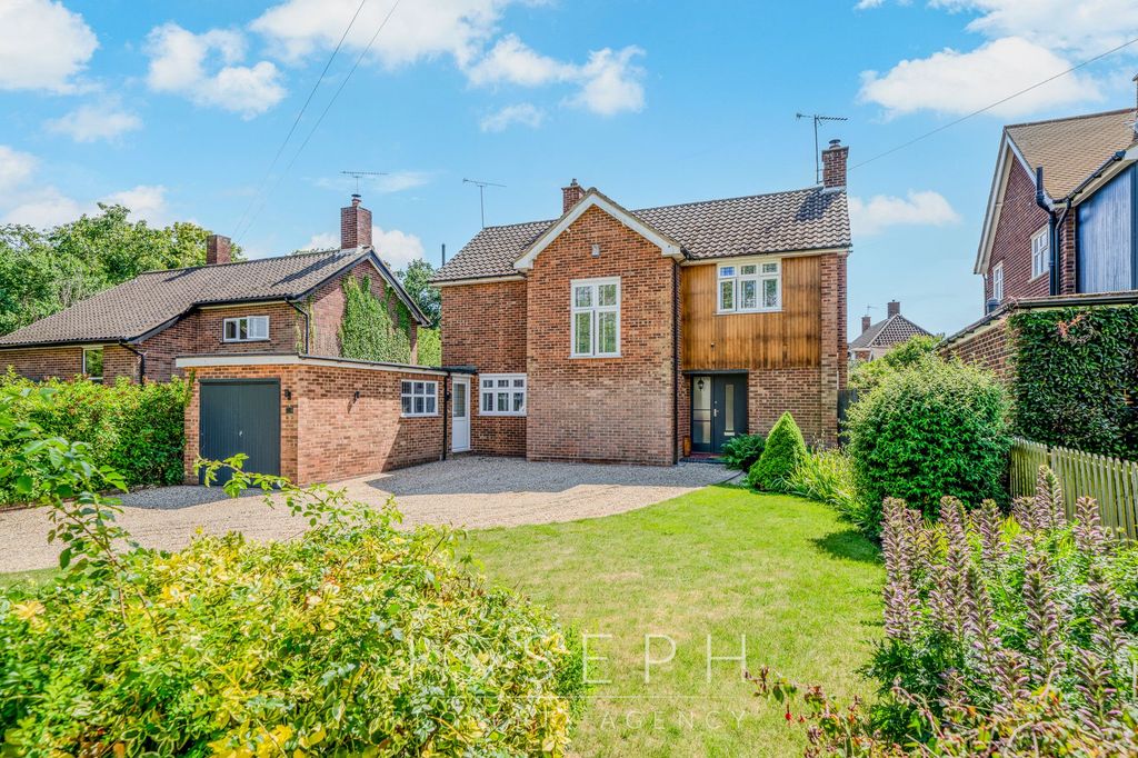 Property photo 1 of 34