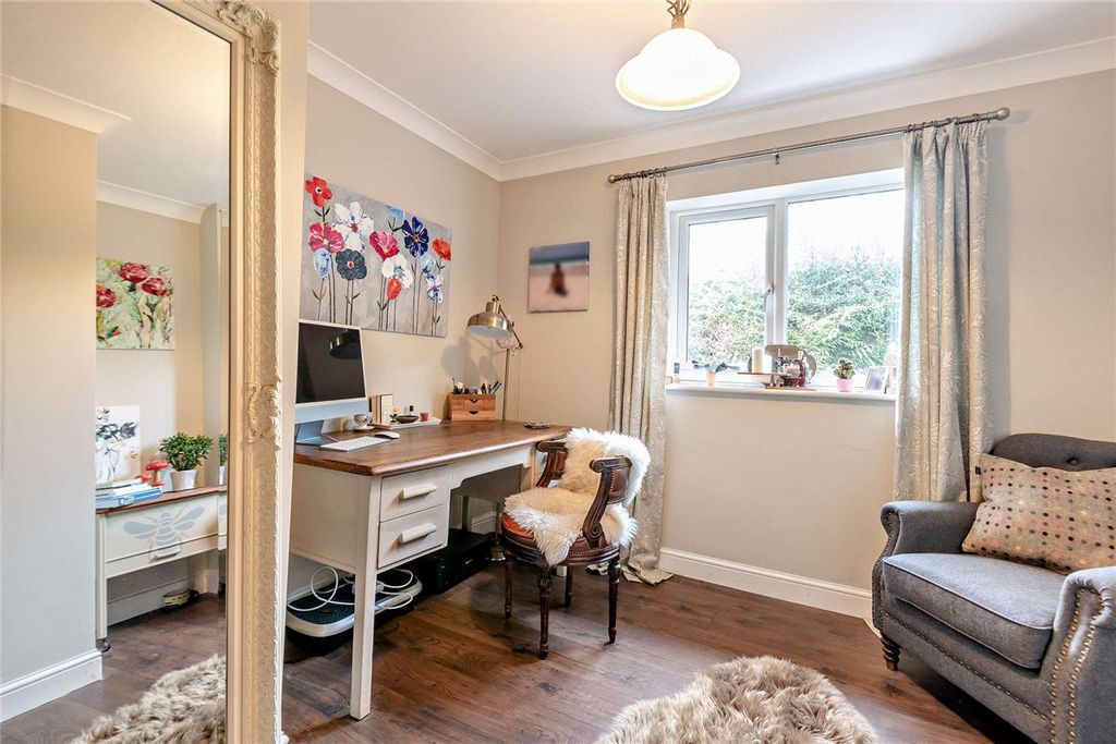 Property photo 3 of 25 Picture No. 14