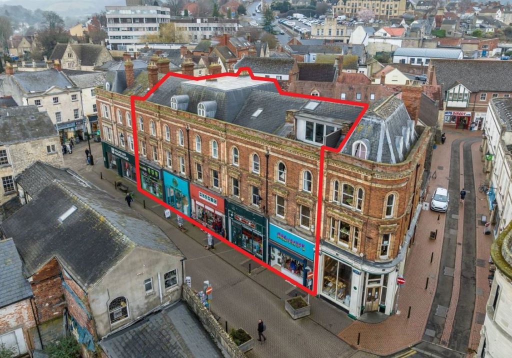 Property photo 1 of 2