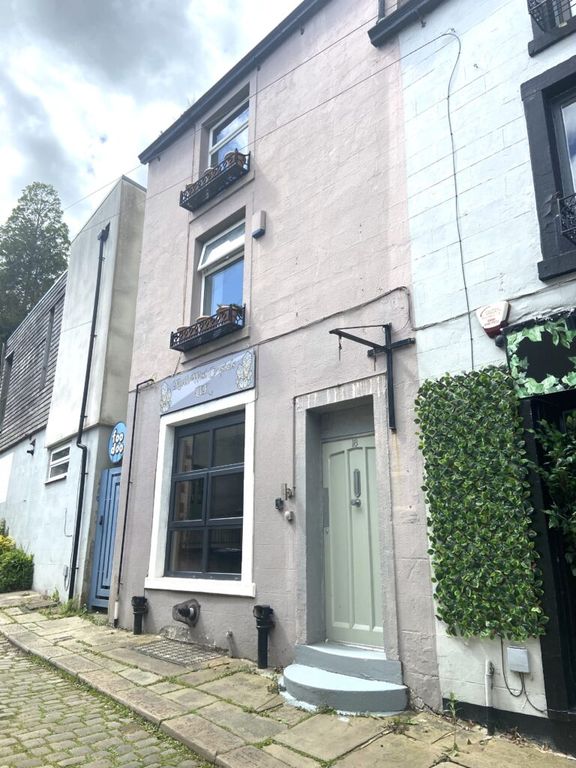 Property photo 1 of 4