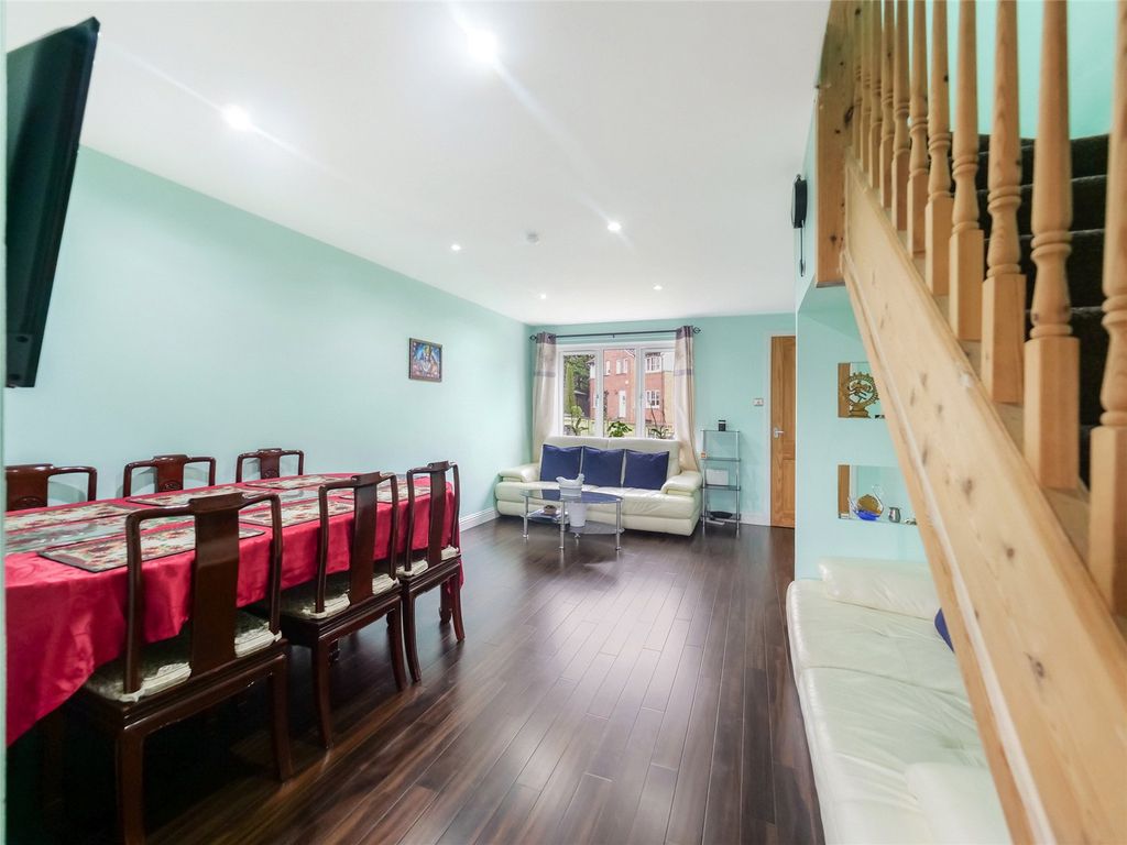 Property photo 2 of 14 2