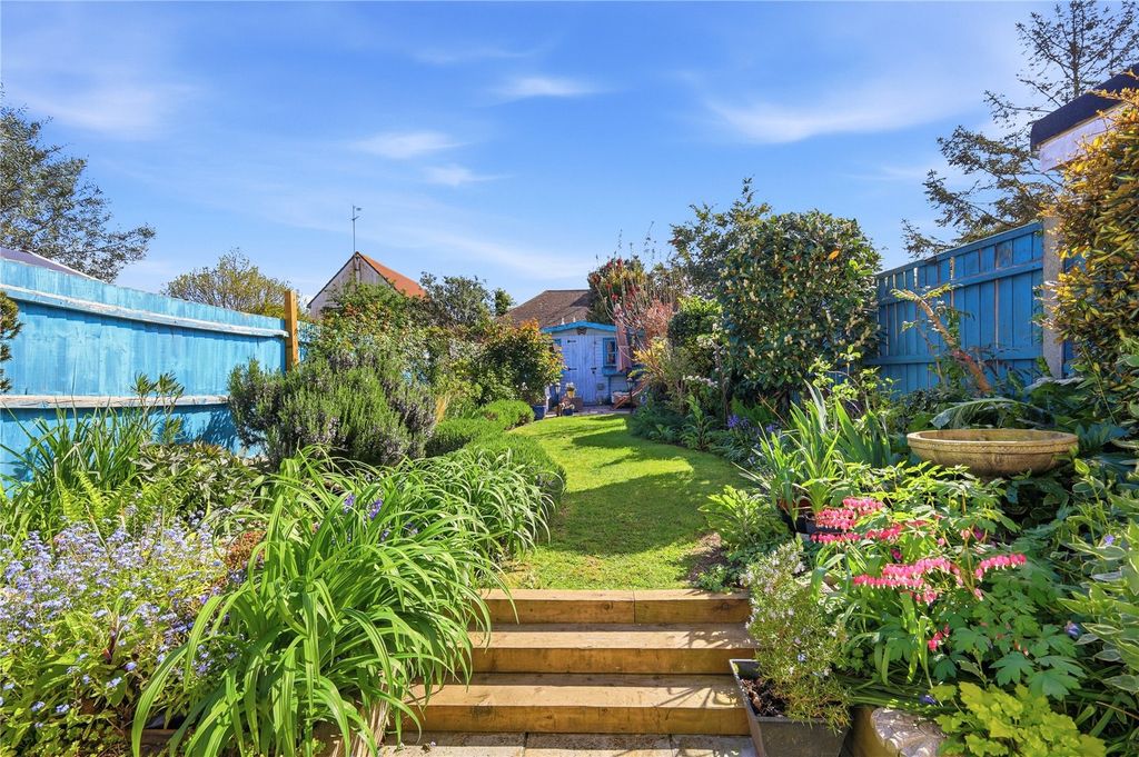 Property photo 1 of 27 Picture No. 28