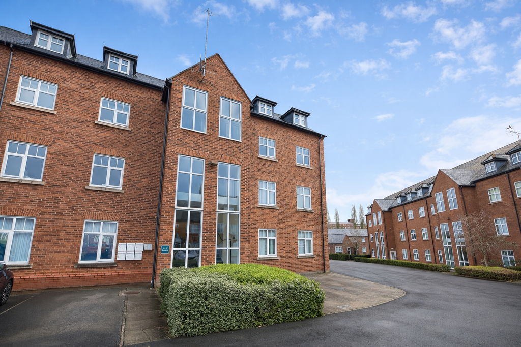 Property photo 1 of 11 Front (Exterior)