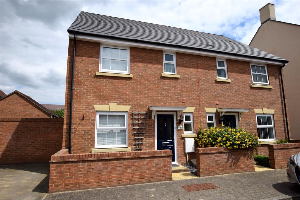 Property photo 1 of 15