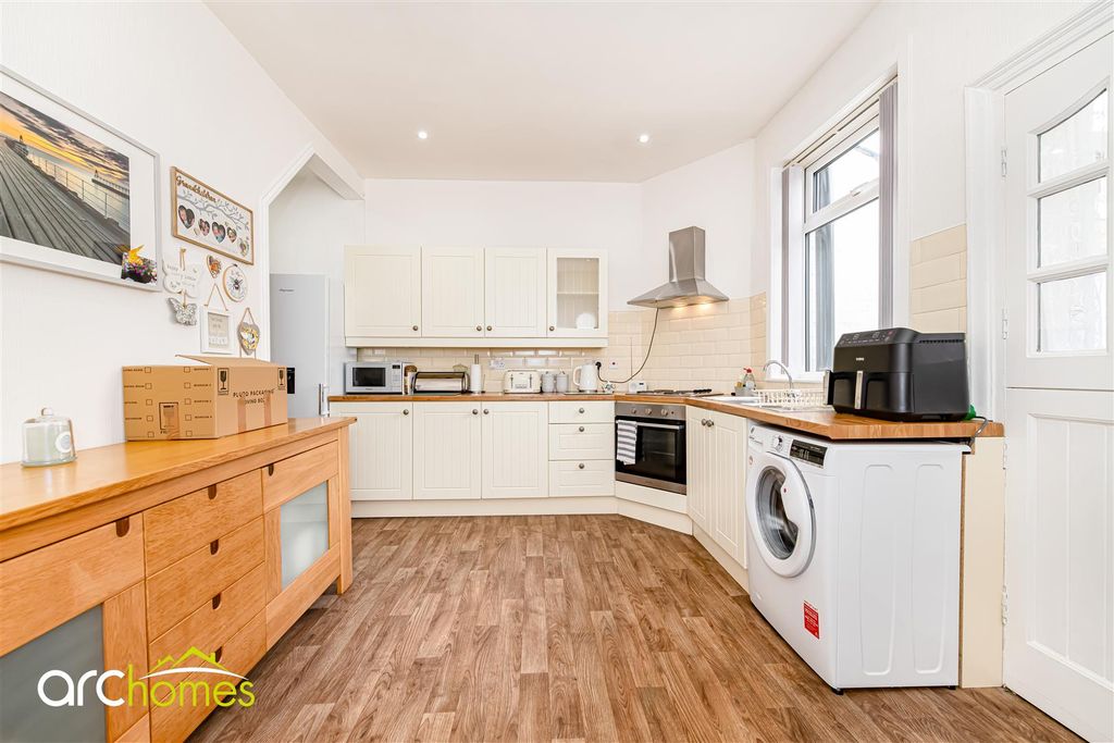 Property photo 3 of 24 Wardour-5.Jpg