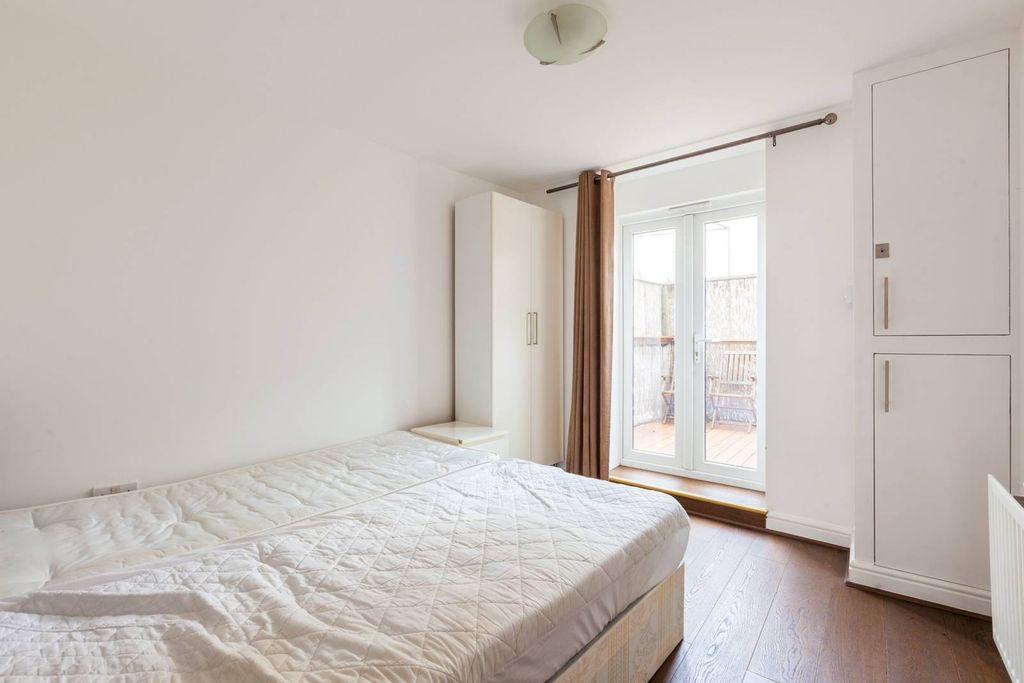 Property photo 3 of 5