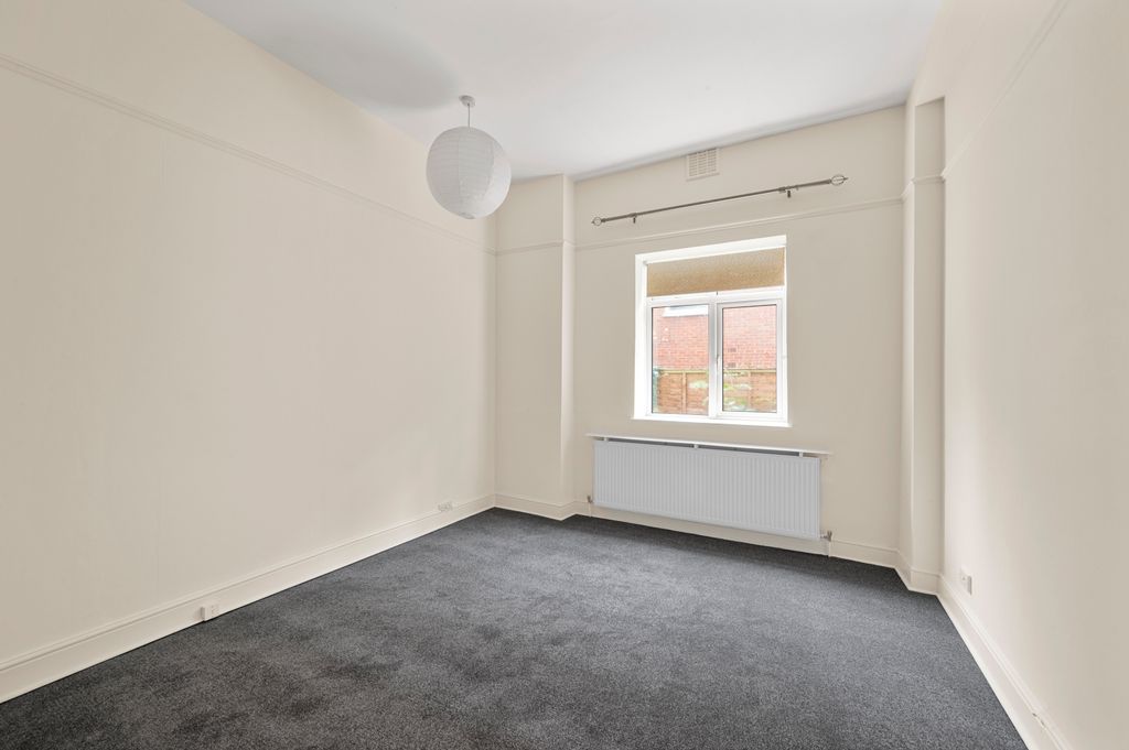 Property photo 3 of 9 Picture No. 06