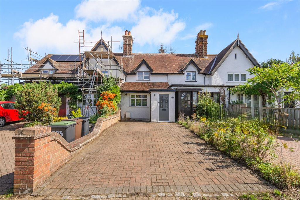 Property photo 1 of 14 8663201-Exterior03.Jpg