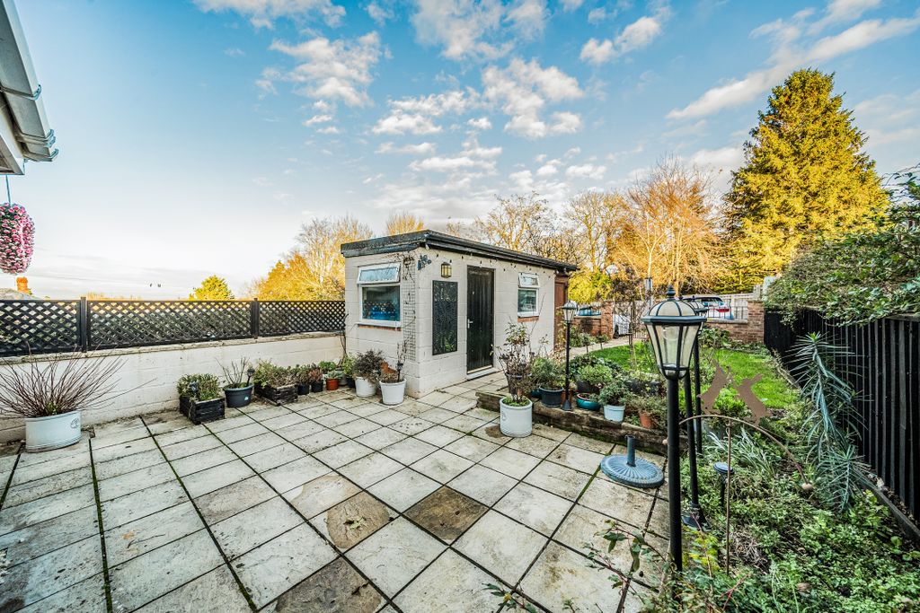 Property photo 2 of 17 13829404691Df90c18E7c