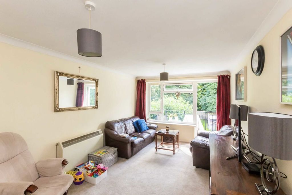 Property photo 2 of 6
