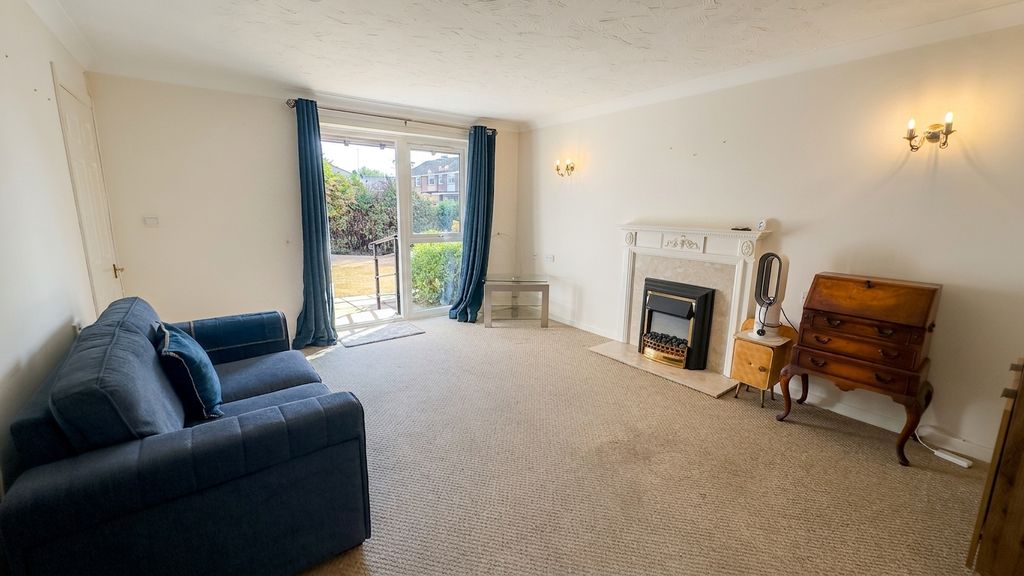 Property photo 2 of 12