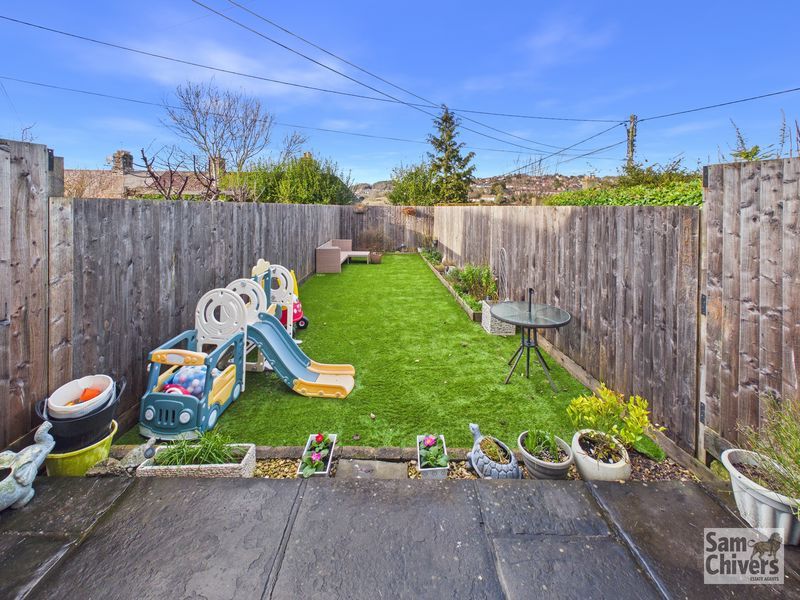 Property photo 2 of 19 Photo 6