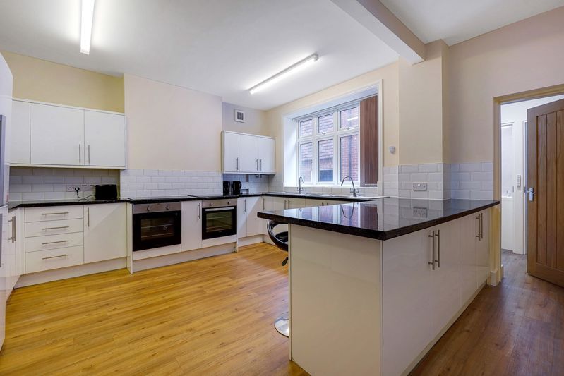 Property photo 2 of 13 Photo 12