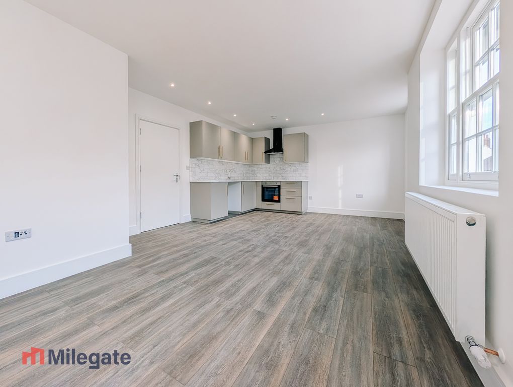 Property photo 3 of 11 Photo 3